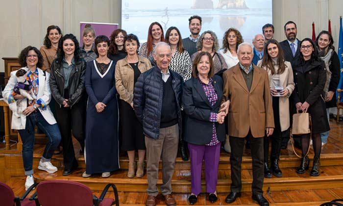 El Colegio de Psicología de Navarra homenajea a Jesús Menéndez y Ángel Pinillos por ser pioneros en la profesión